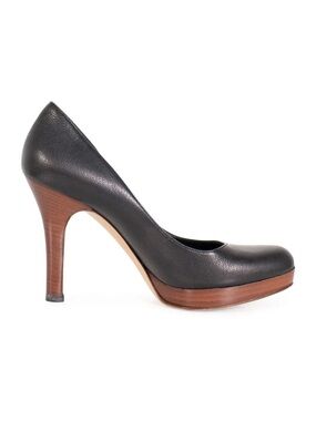 Gucci Classic Black Leather Platform Pump - Women's Heels